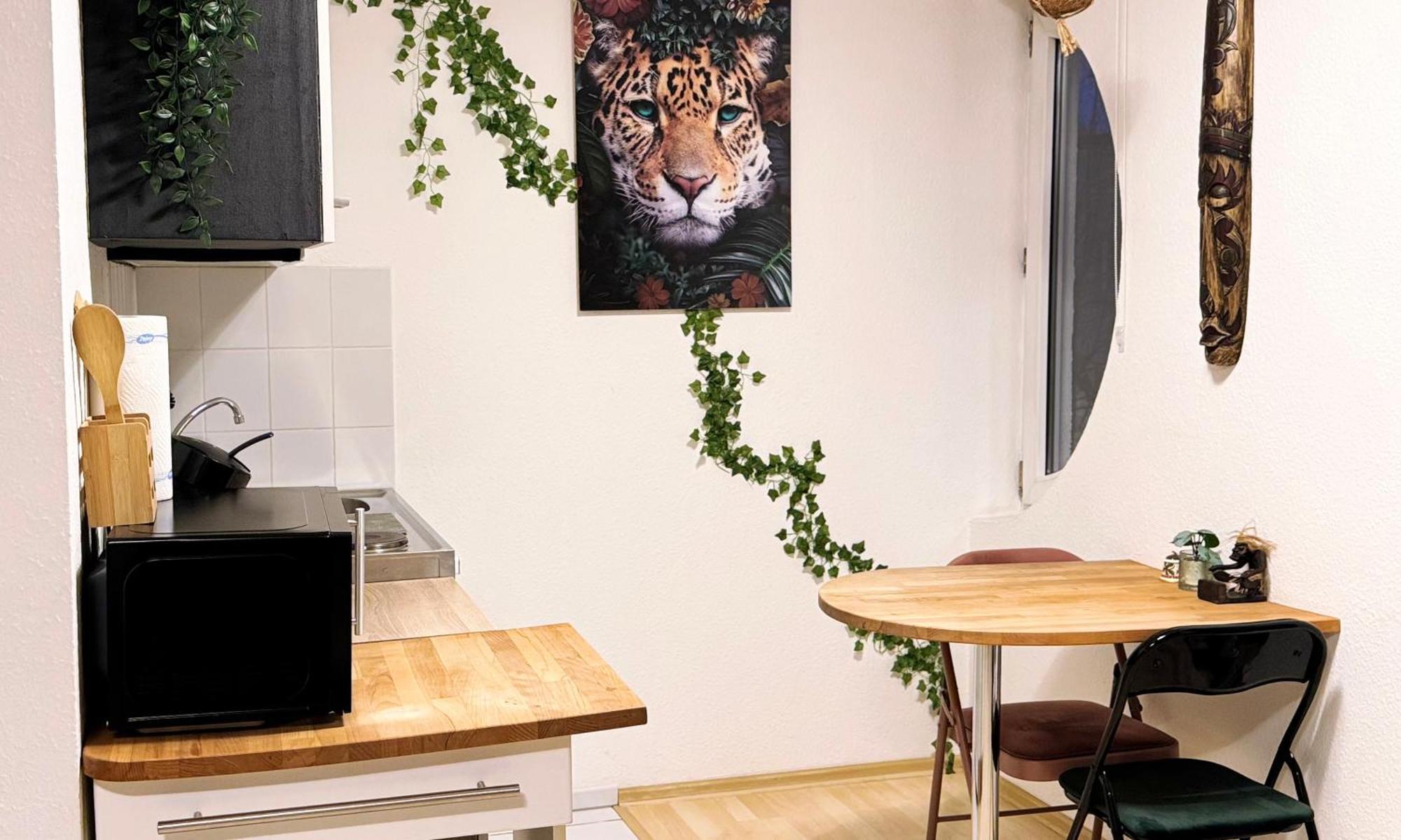Zentrumnah Inklusive Parkplatz Jungle-Suite By Rentigo - Ruheoase Im Herzen Von Saarbruecken! Экстерьер фото